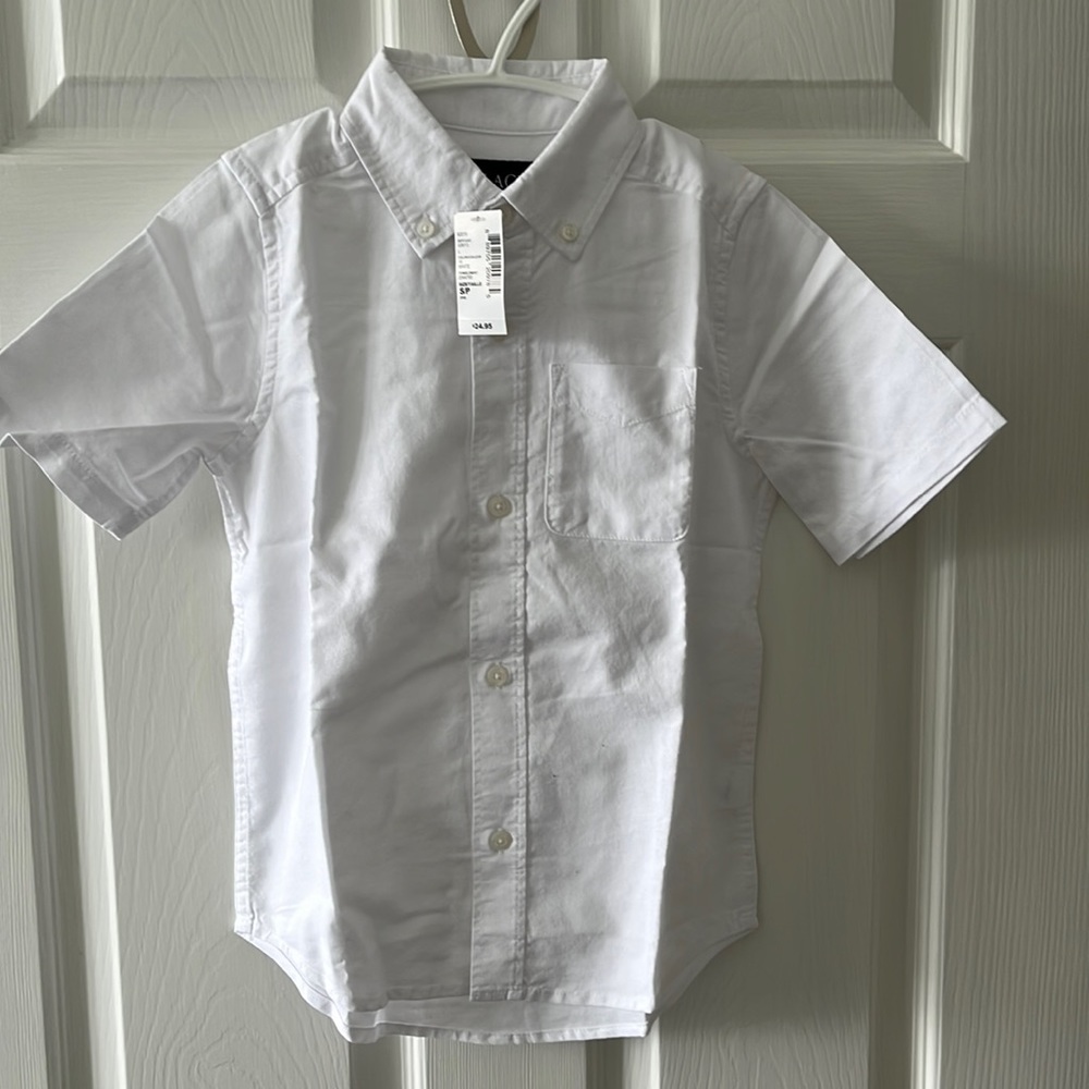 NWT Children’s Place boy’s white button up short sleeved shirt